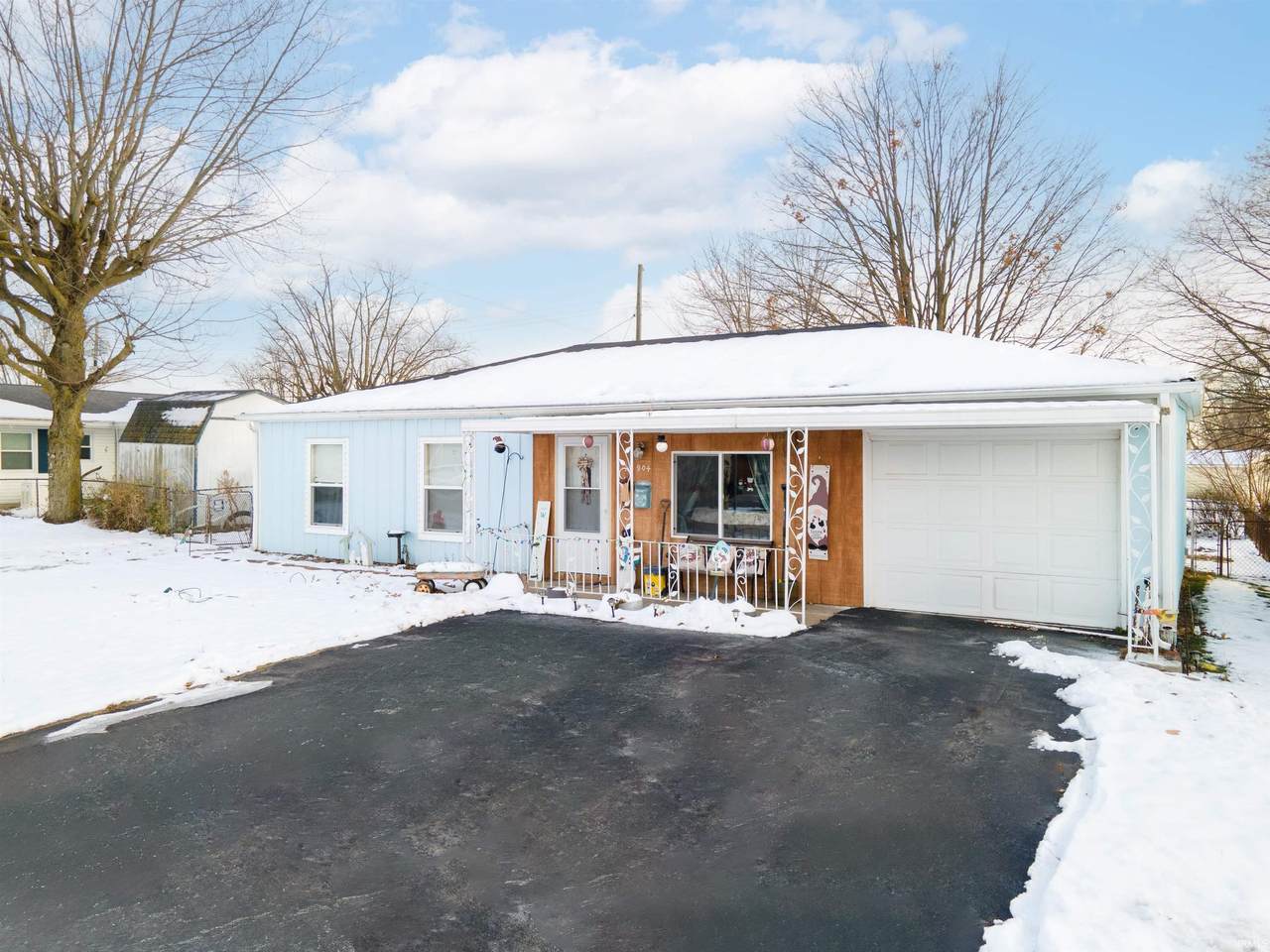 904 Bradford Street - Photo 1