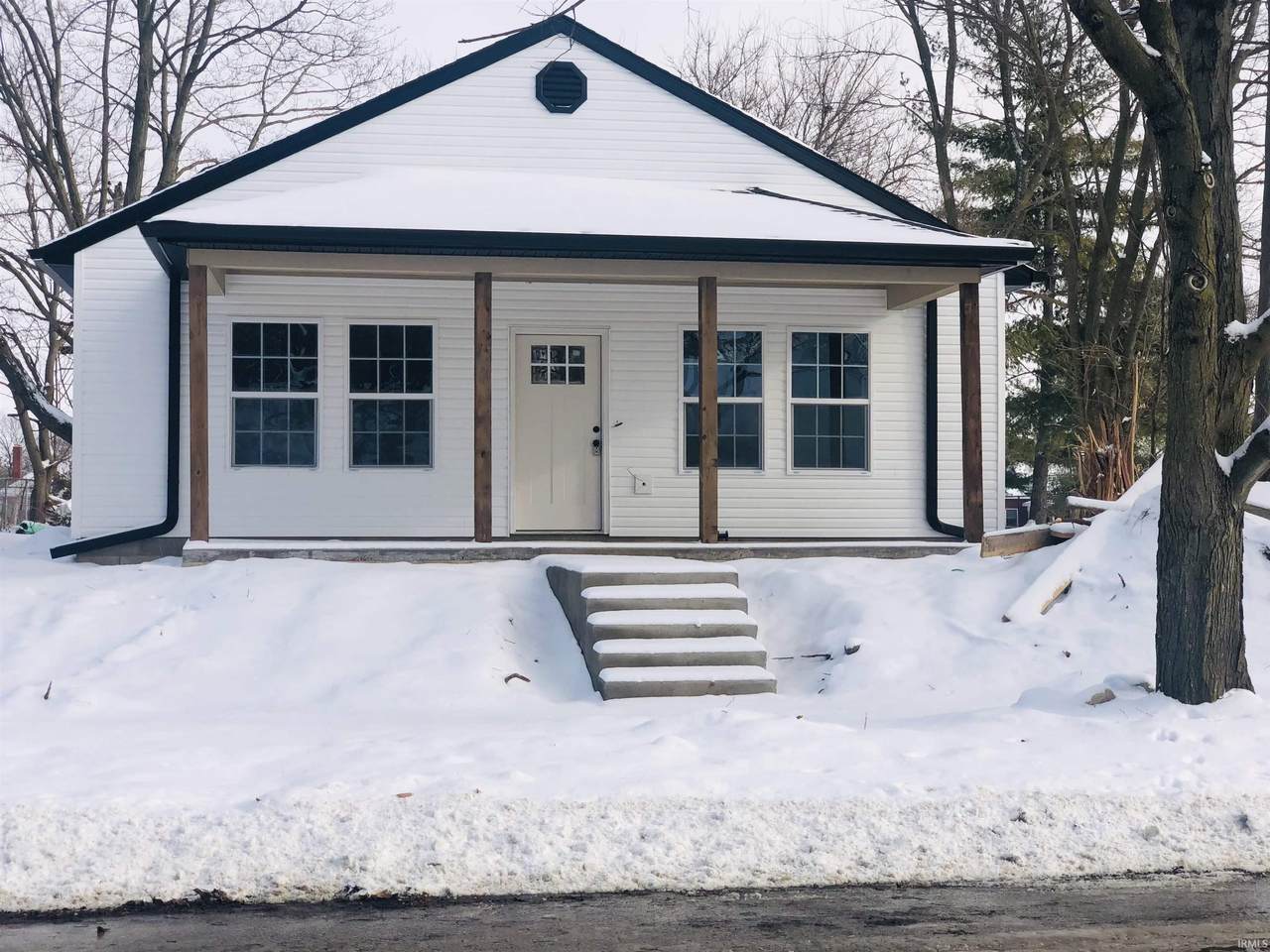 724 Apperson Way - Photo 1