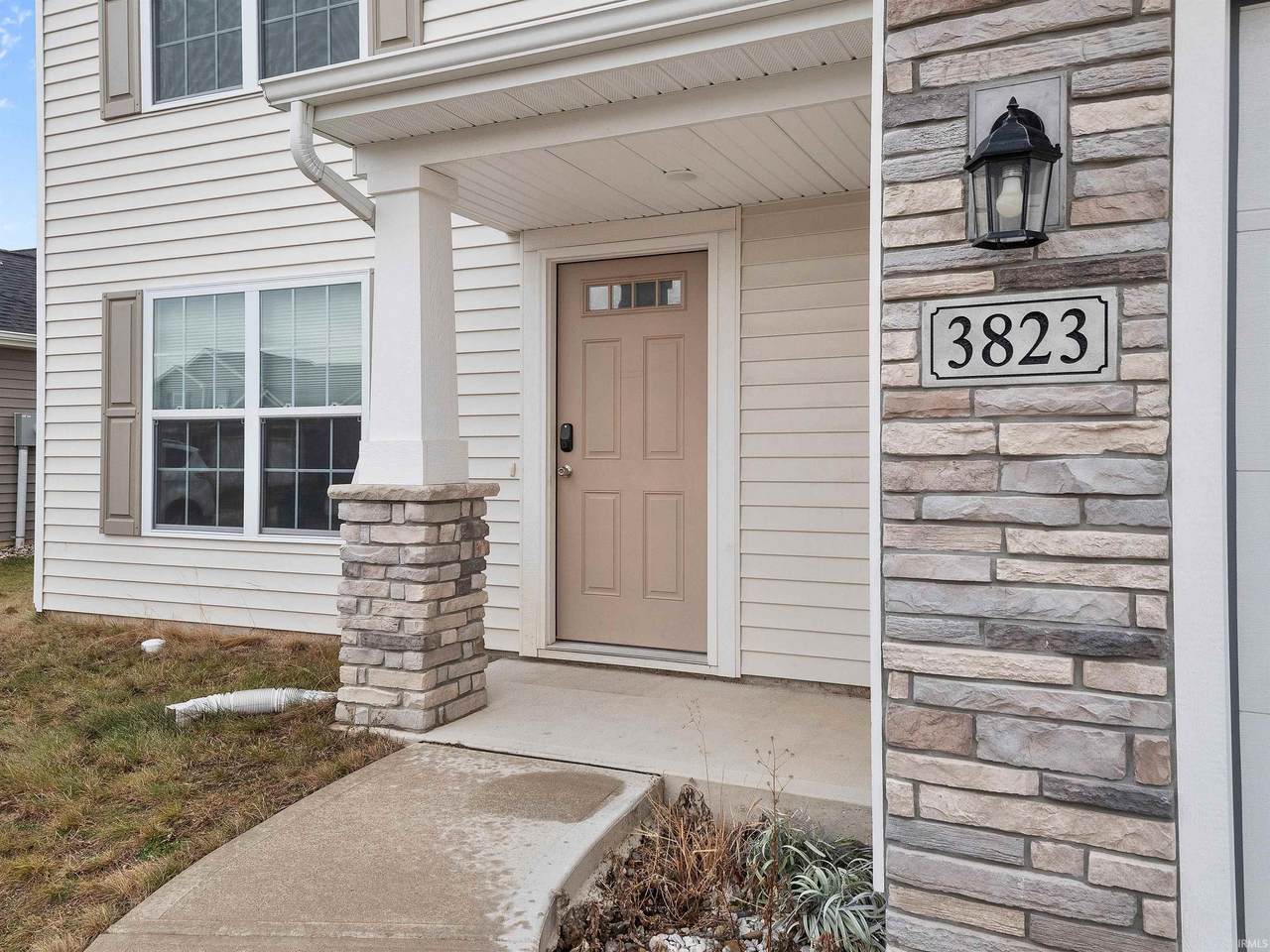 3823 Sun Stone Way - Photo 1