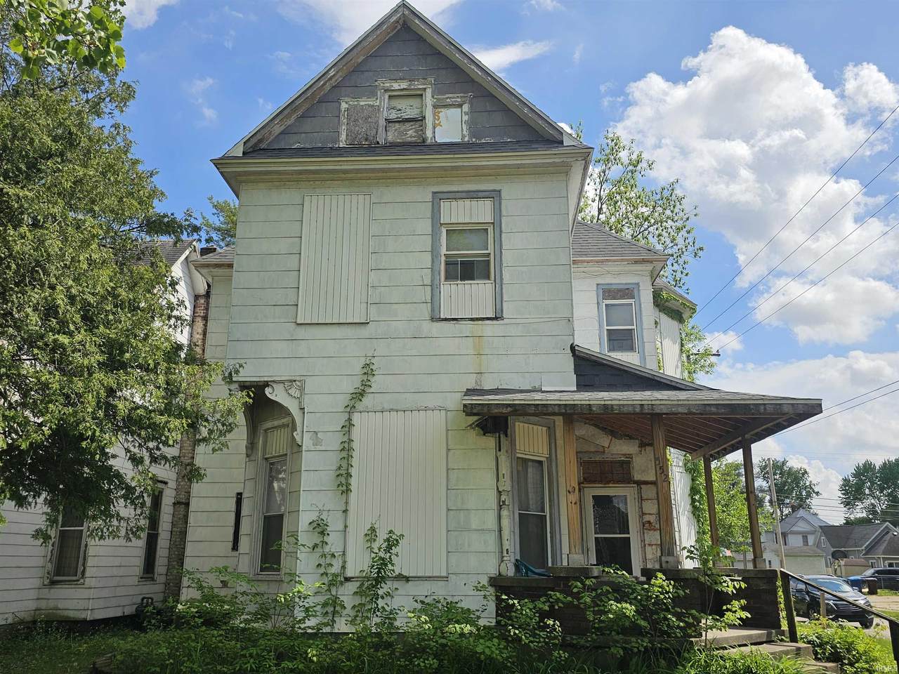 552 Heath Street - Photo 1