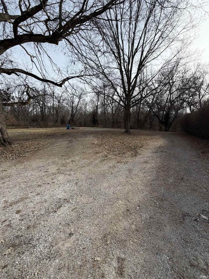 110 6Th Street - Photo 1