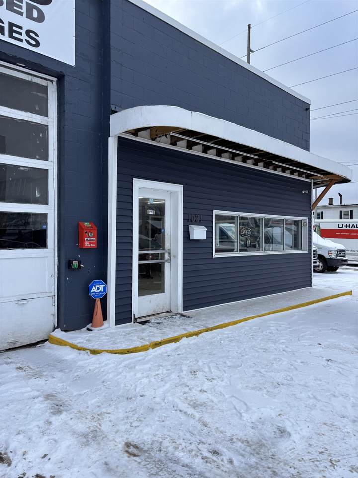 1021 Mishawaka Avenue - Photo 1