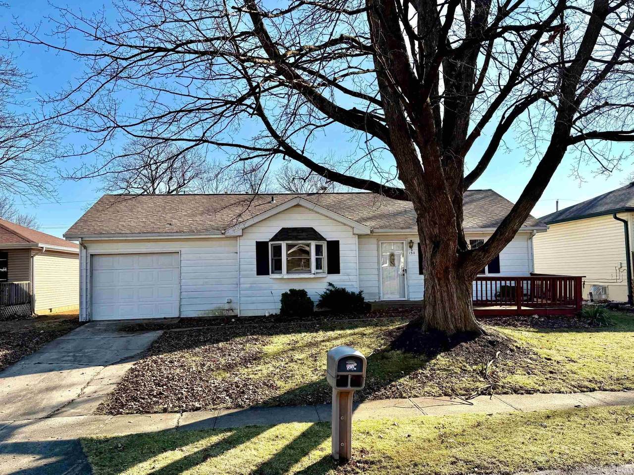 1311 Geri Drive - Photo 1