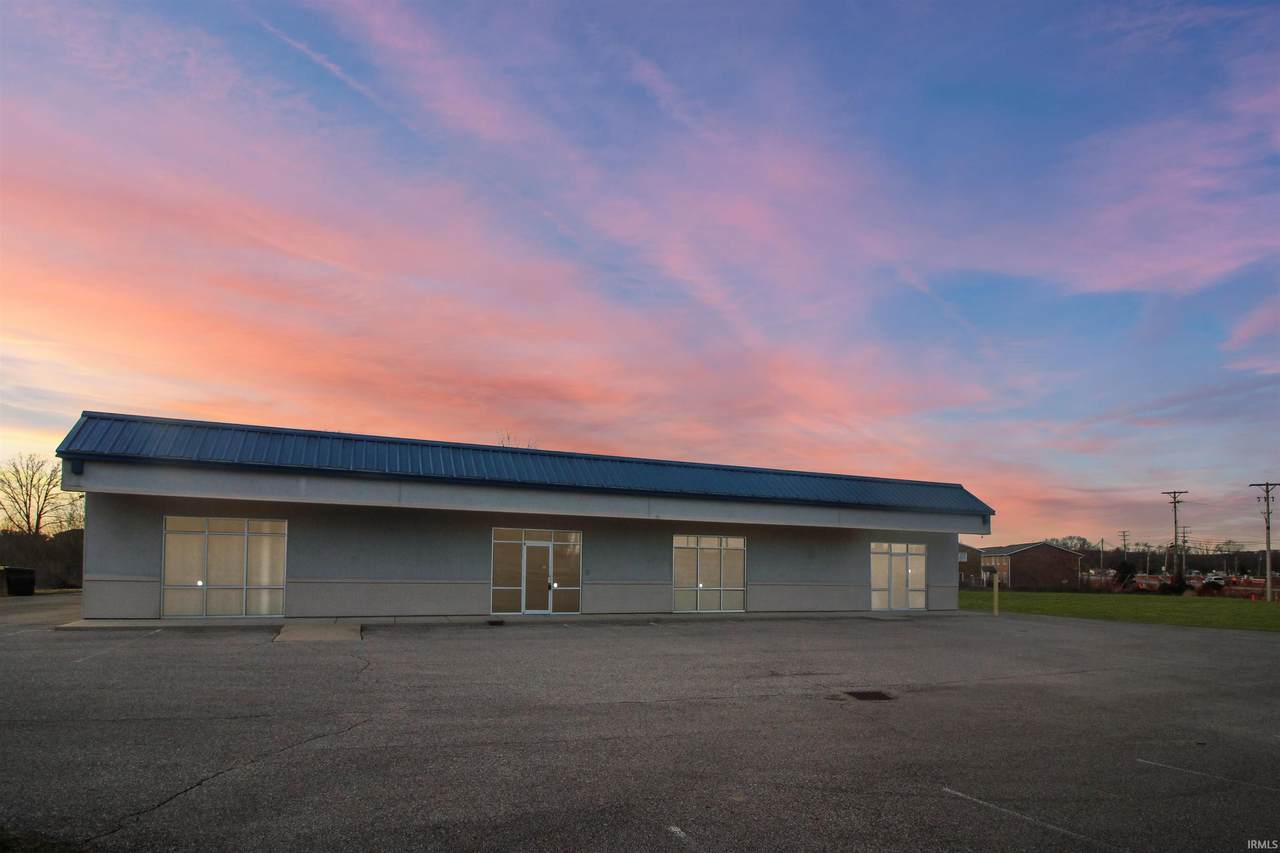 400 Mahalasville Drive - Photo 1