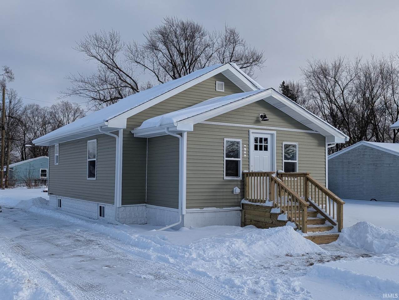 2716 Roosevelt Avenue - Photo 1