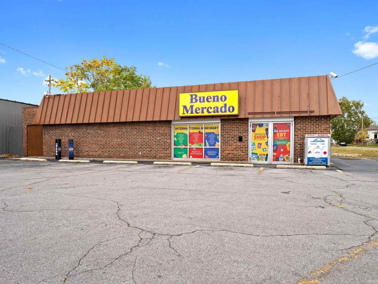 2915 Calhoun Street - Photo 1