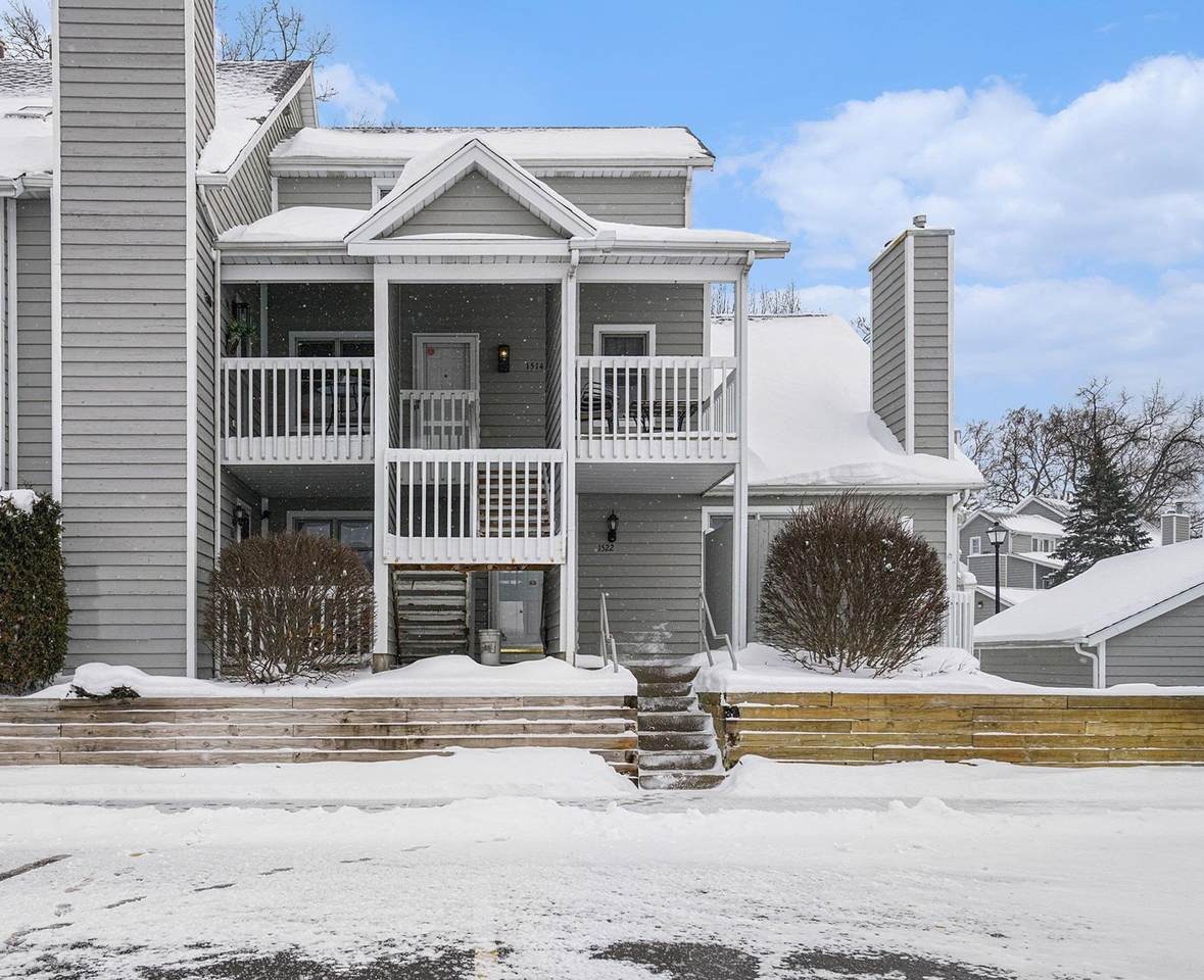 1514 Oakhill Drive - Photo 1