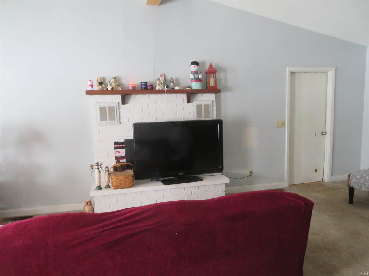 https://bt-photos.global.ssl.fastly.net/irmls/1280_boomver_1_202603881-2.jpg