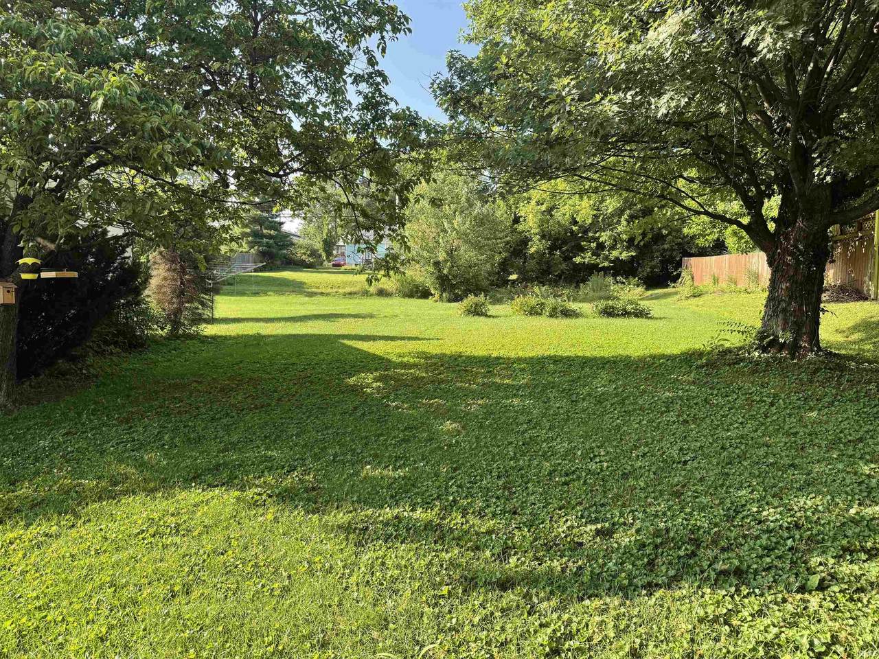614 Dixie Street - Photo 1