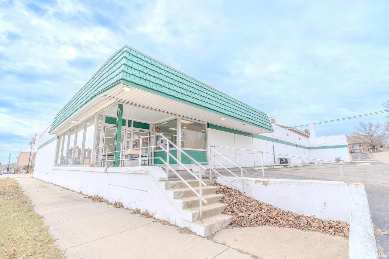 300 Main Street - Photo 1