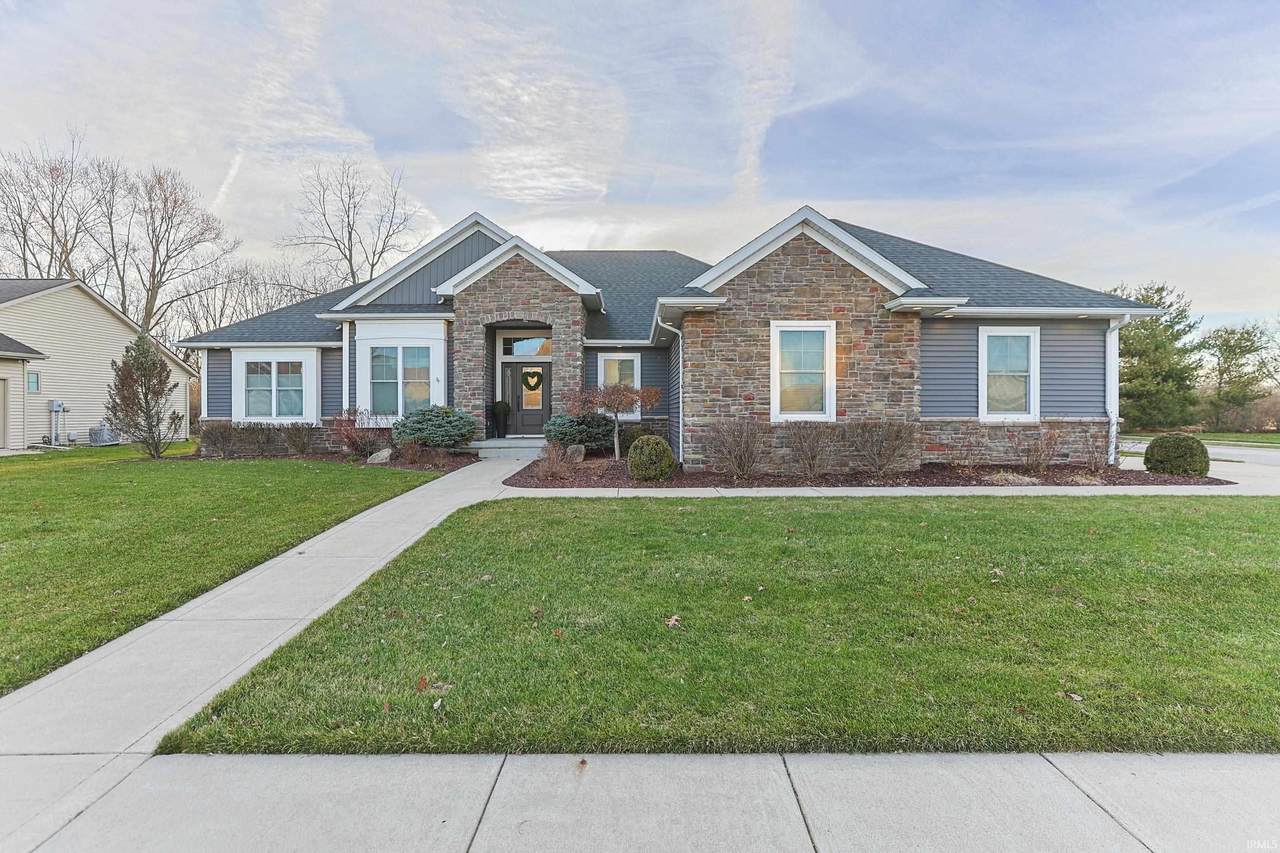 709 Shore Drive - Photo 1