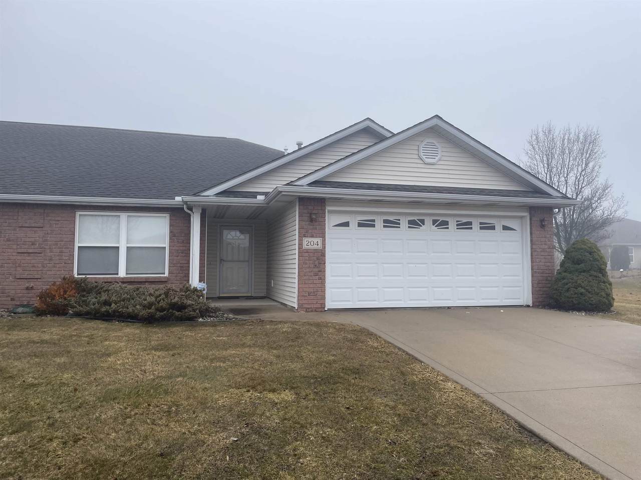 204 Coronet Street - Photo 1