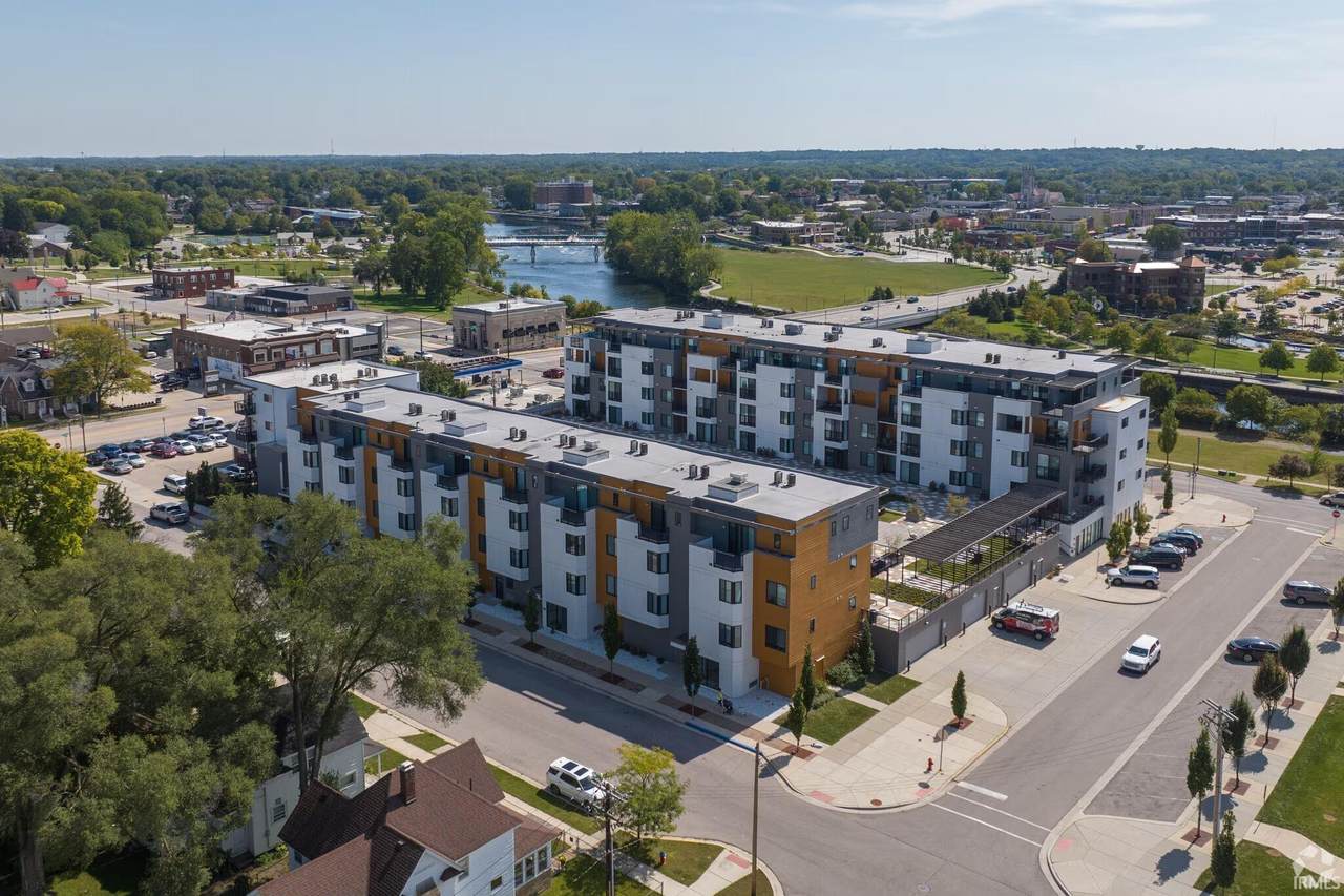 116 Mishawaka Avenue - Photo 1