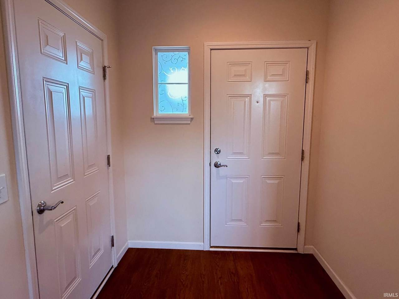 https://bt-photos.global.ssl.fastly.net/irmls/1280_boomver_1_202611594-2.jpg