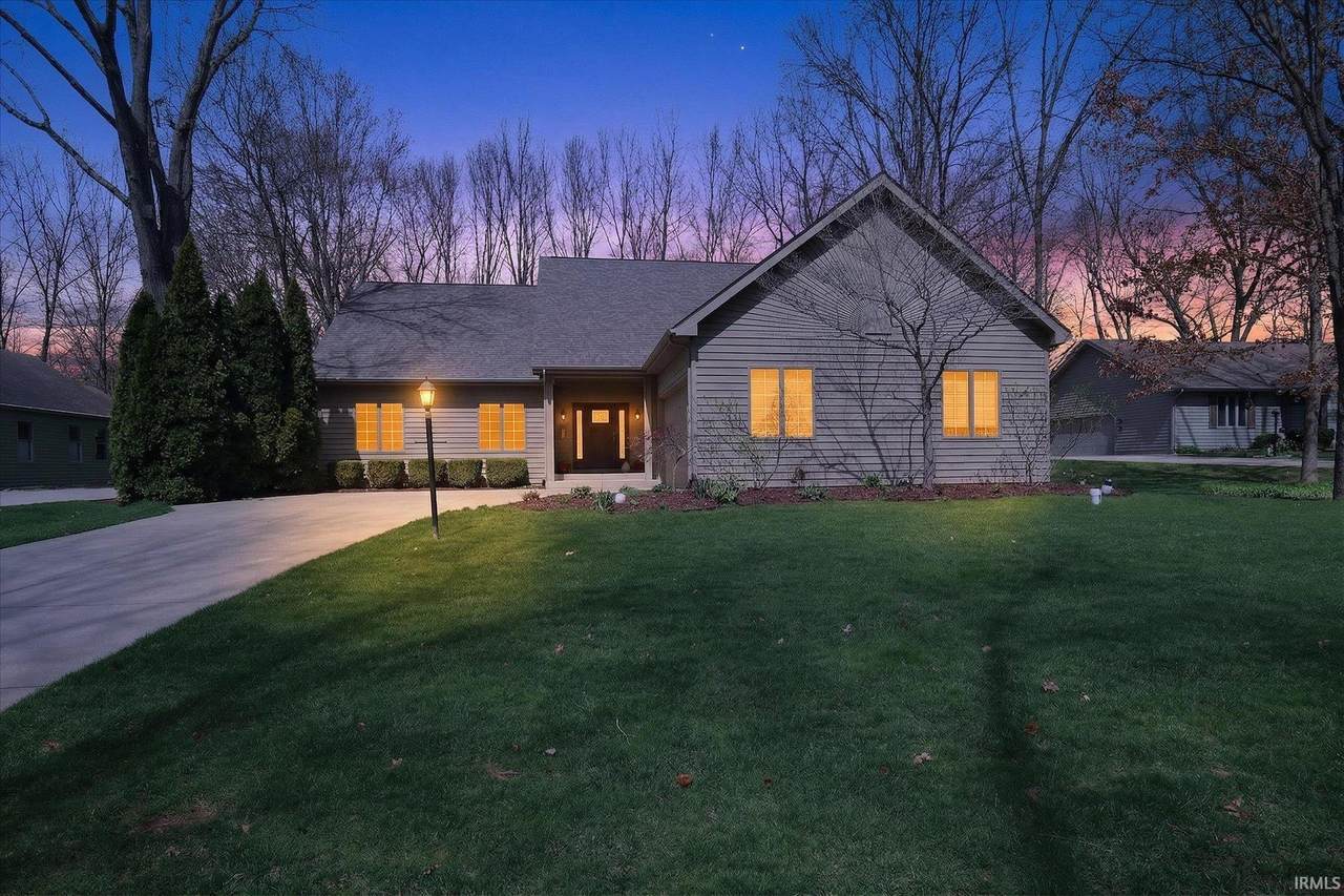 11781 Old Oak Drive - Photo 1