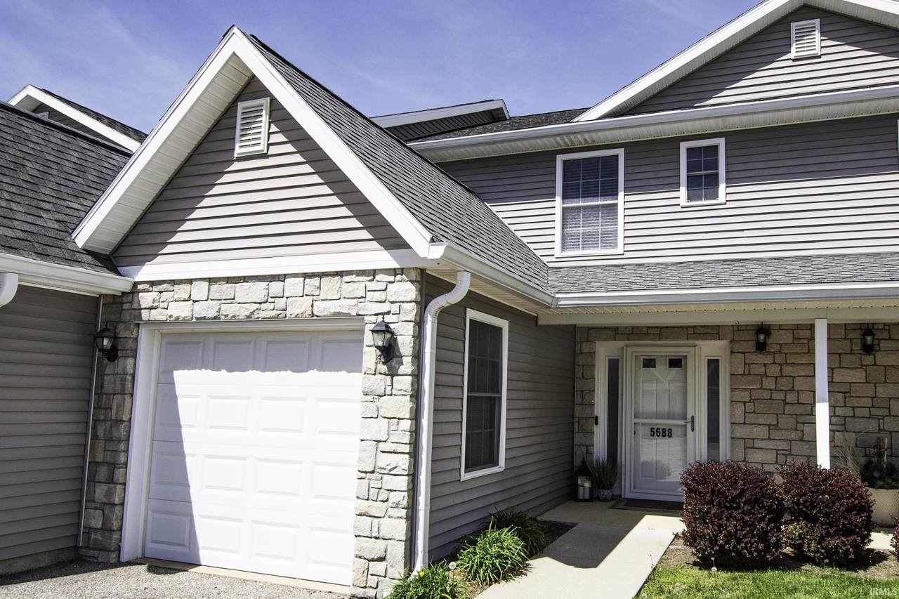 5688 Vinca Lane - Photo 1