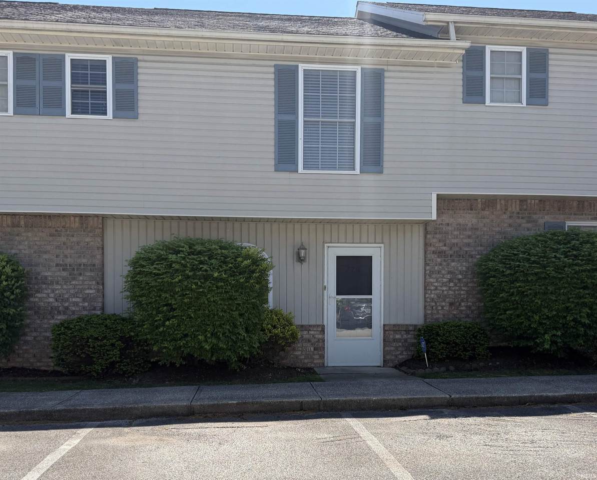 770 Sherwood Hills Drive - Photo 1