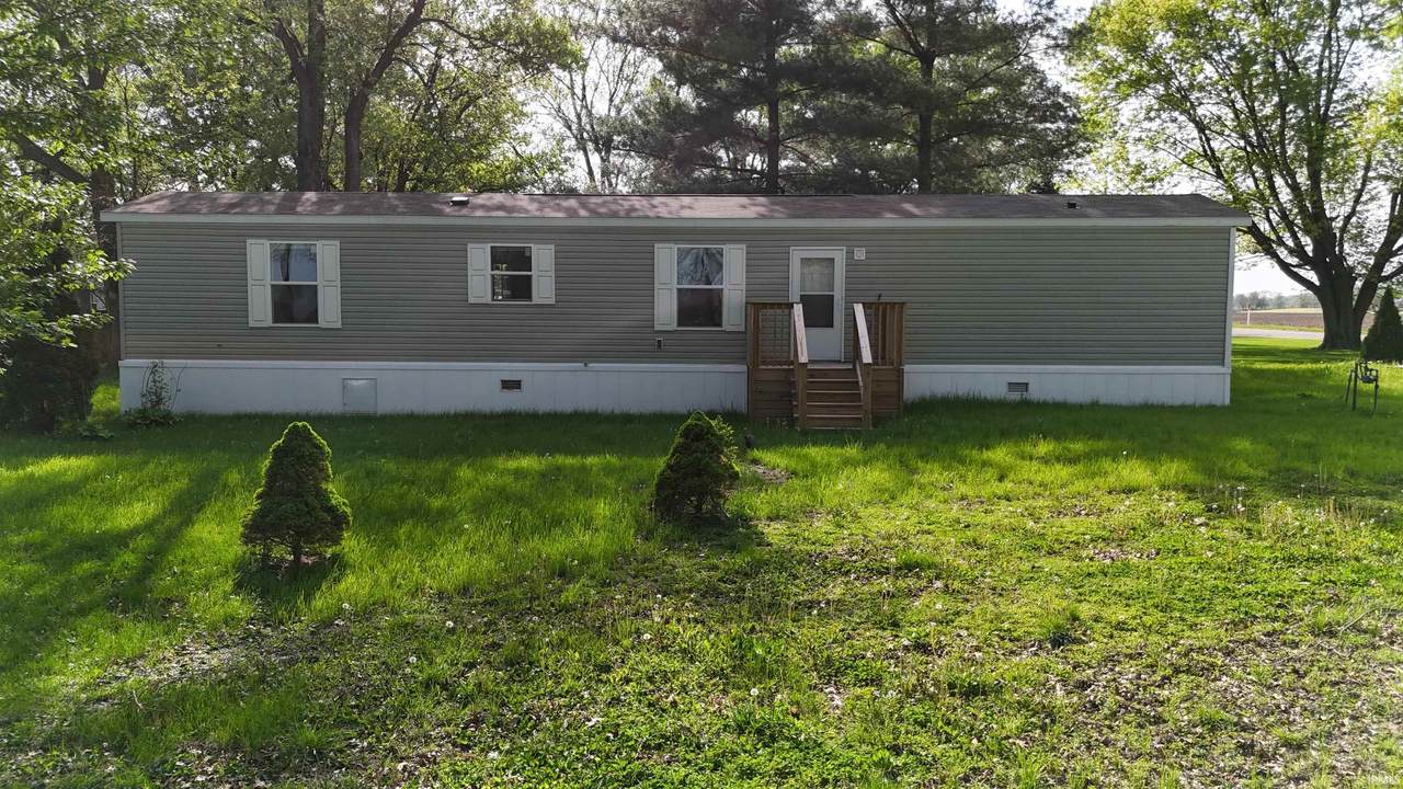 206 E 1st Street - Photo 1