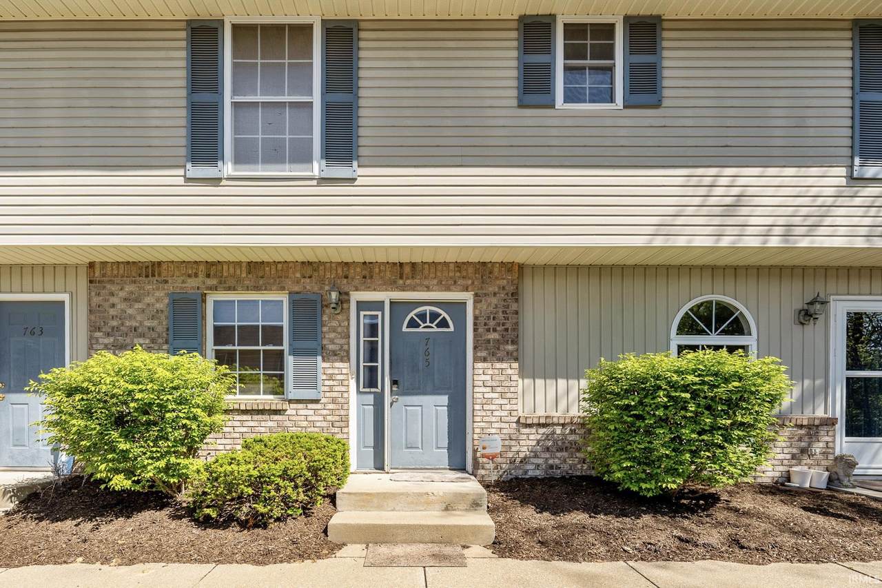 765 Sherwood Hills Drive - Photo 1