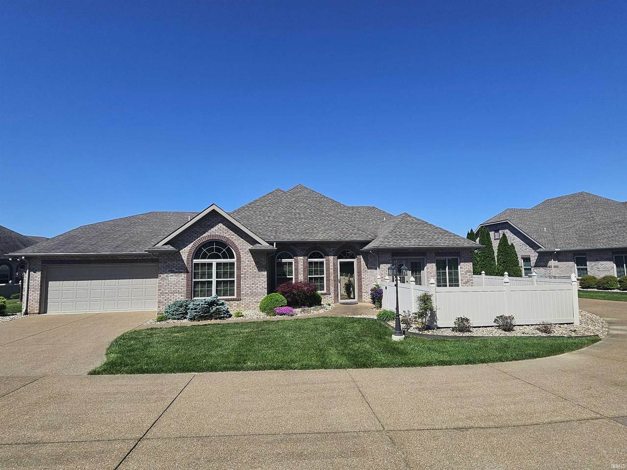 8018 Wolf Creek Court - Photo 1
