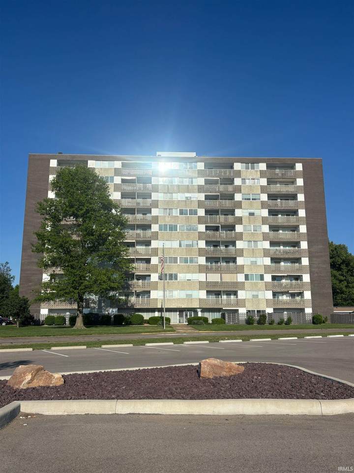 1100 Erie Avenue - Photo 1
