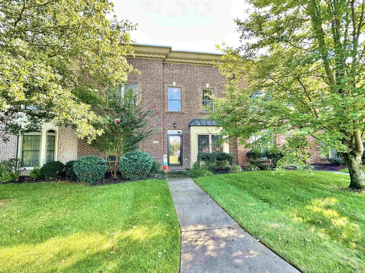 6182 Glenview Drive - Photo 1