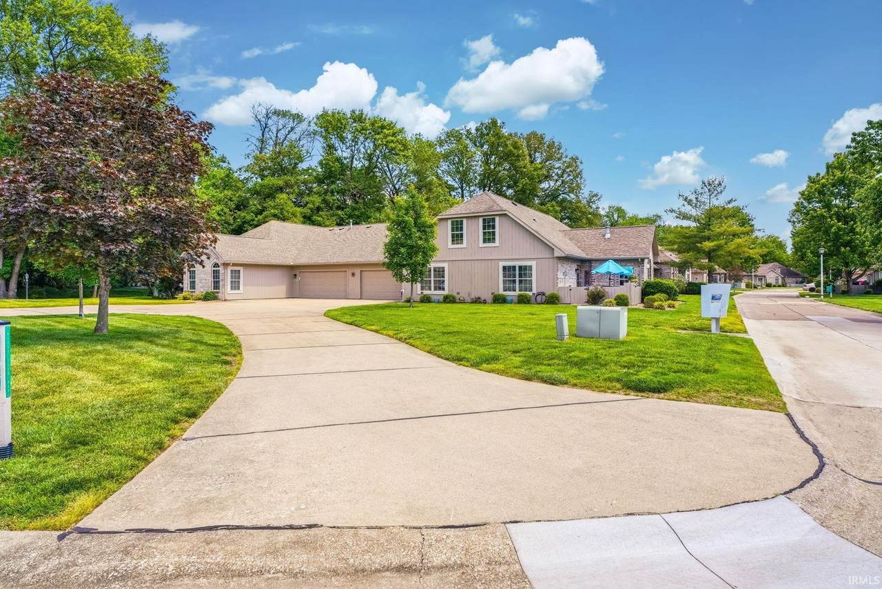8010 River Park Way - Photo 1