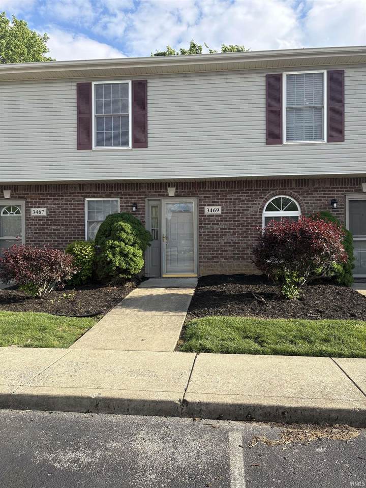 3469 Oaklawn Circle - Photo 1