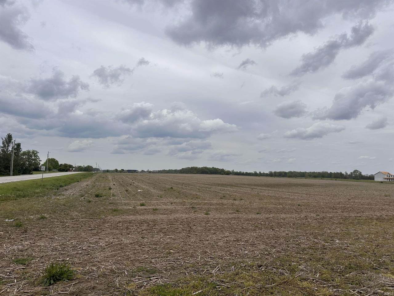 https://bt-photos.global.ssl.fastly.net/irmls/1280_boomver_1_202616843-2.jpg