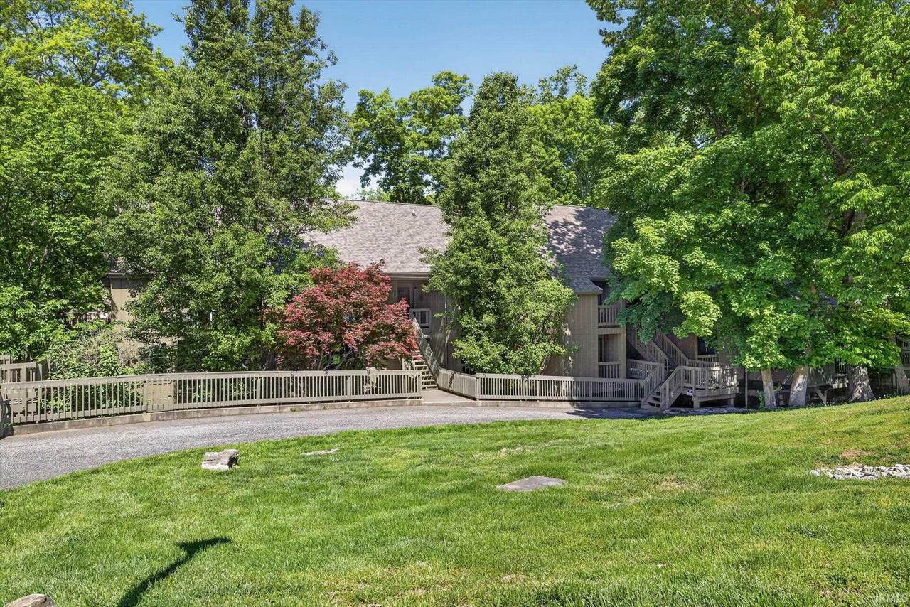 9318 Lake Ridge Drive - Photo 1