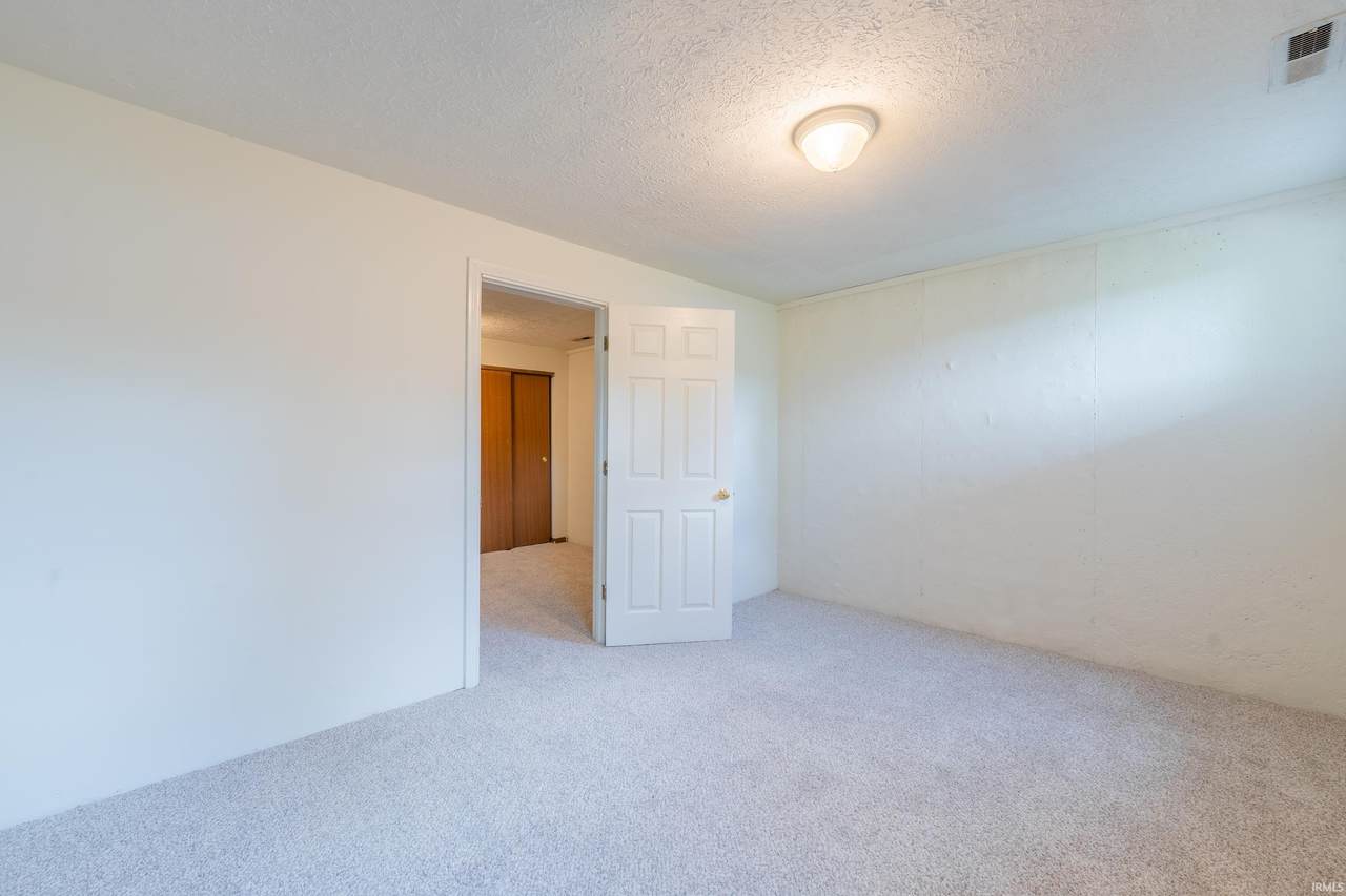 598 Graham Place - Photo 1
