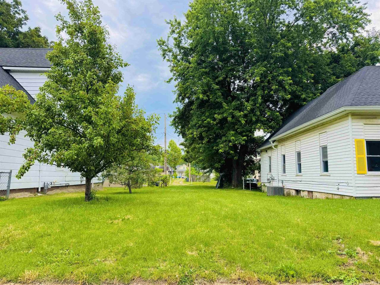 1218 Linwood Avenue - Photo 1