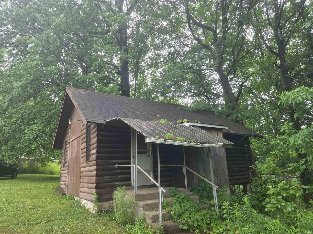1215 Hathaway Avenue - Photo 1