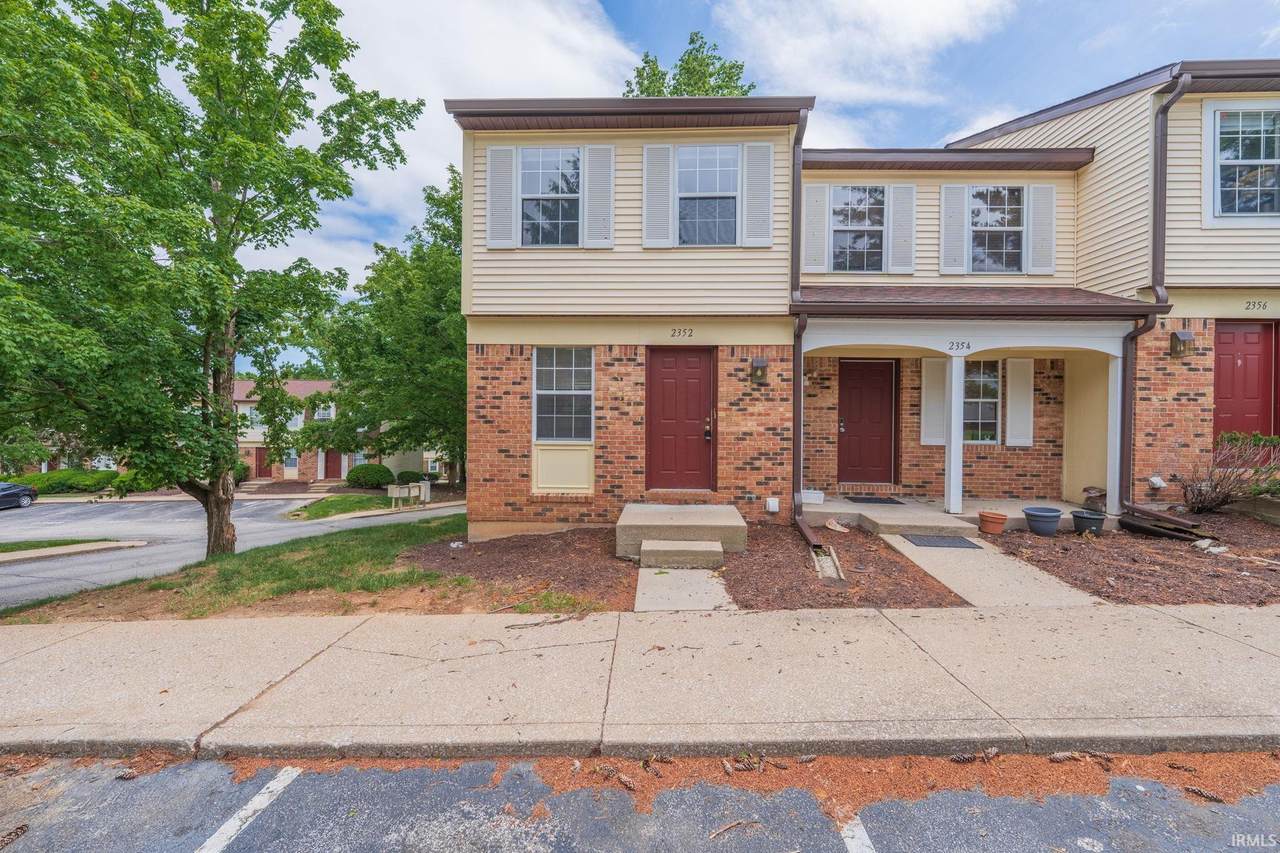 2352 Burberry Lane - Photo 1