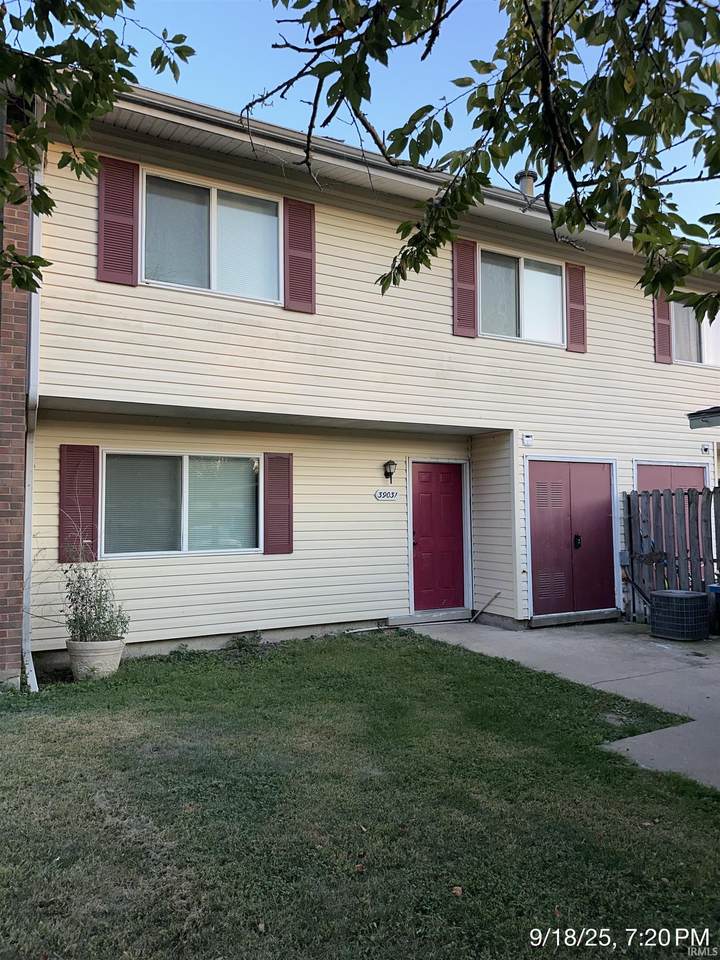 39031 Edwards Court - Photo 1