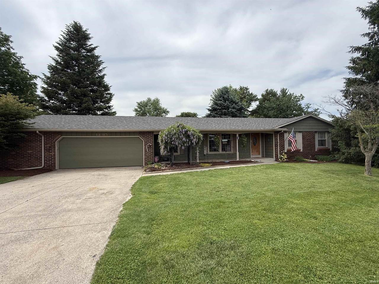 13315 Lakeview Drive - Photo 1