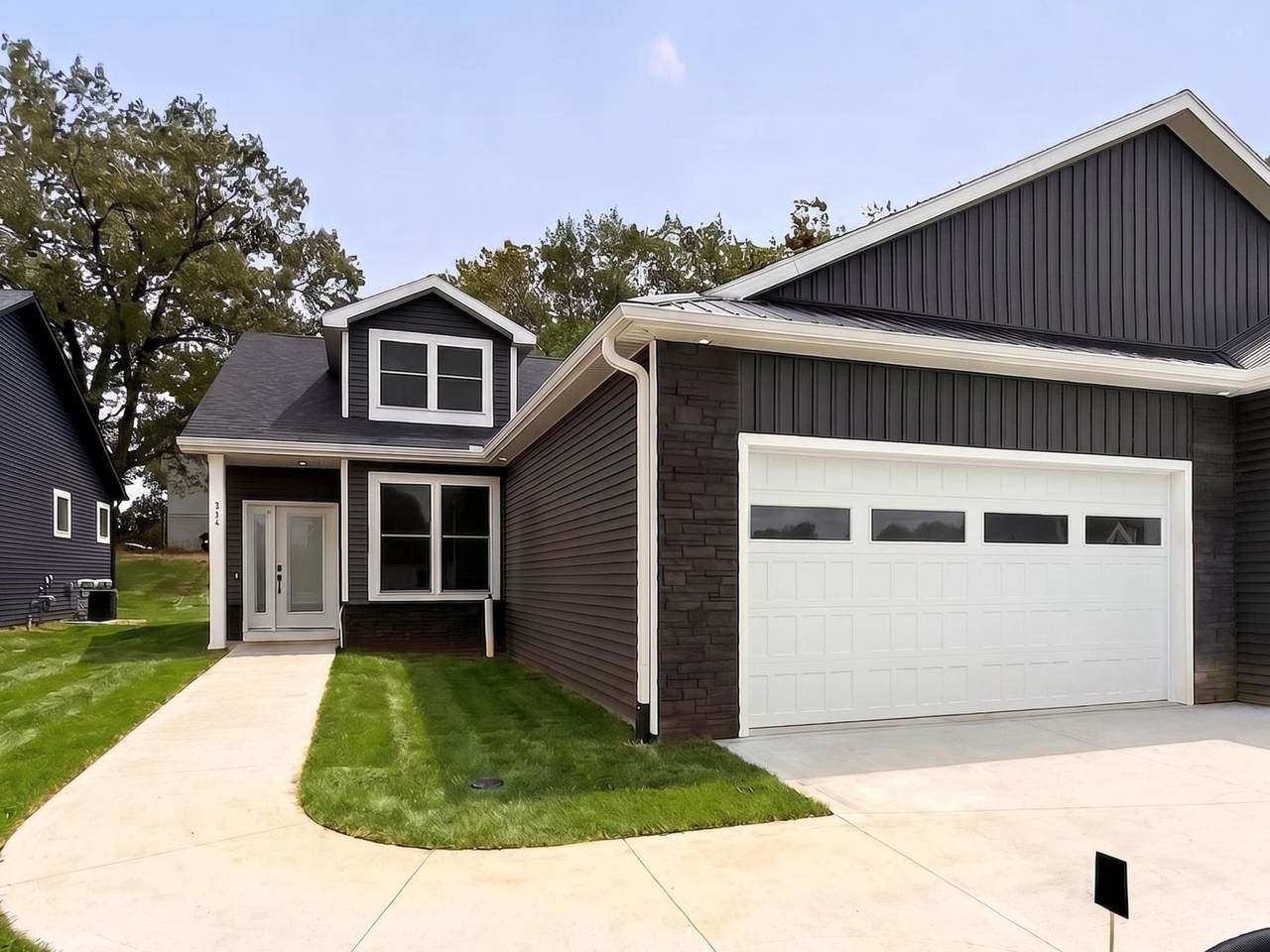 300 Haines Drive - Photo 1