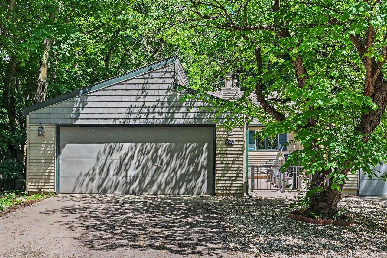 840 Trailridge East - Photo 1