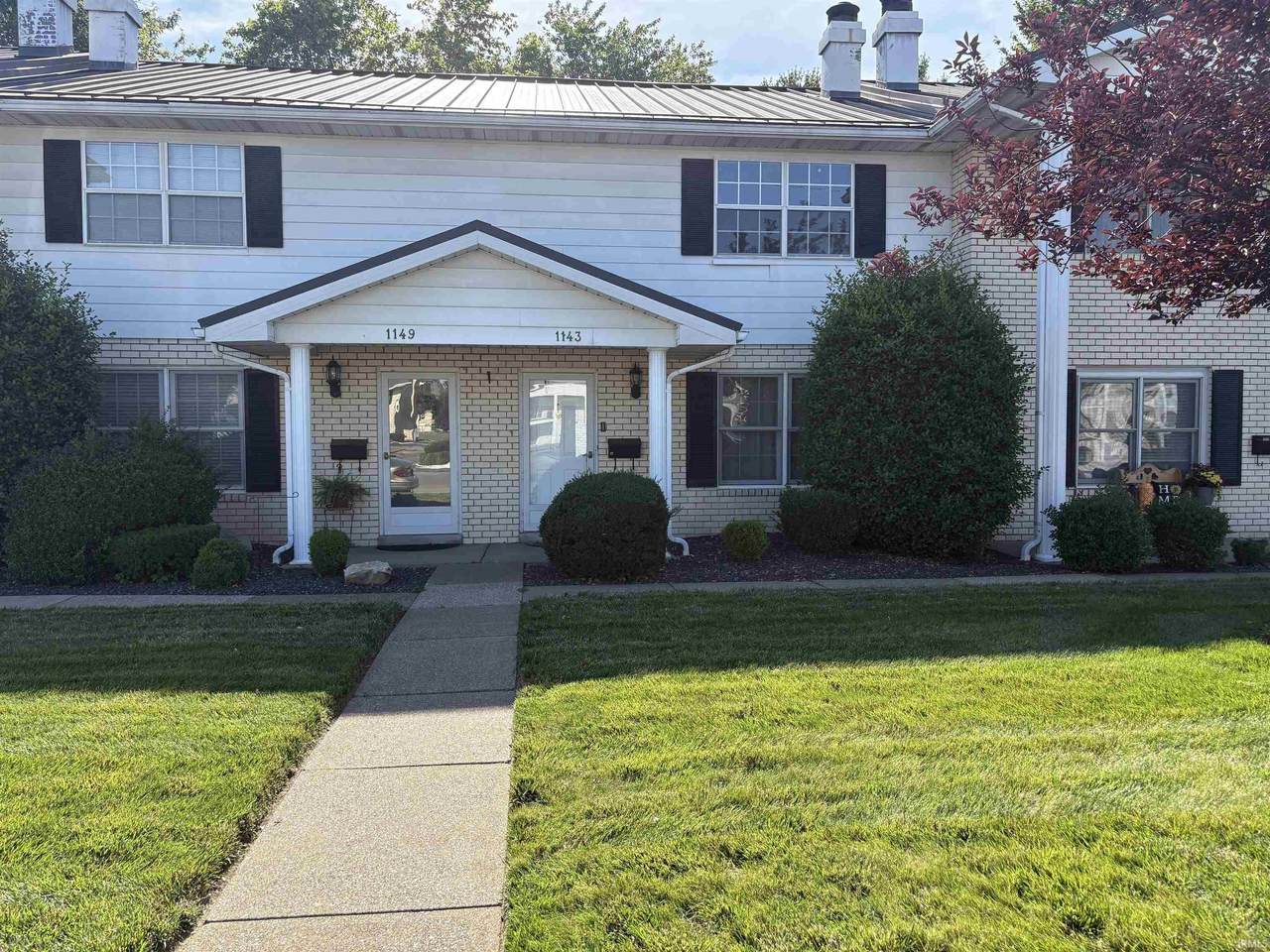 1143 Burdette Avenue - Photo 1