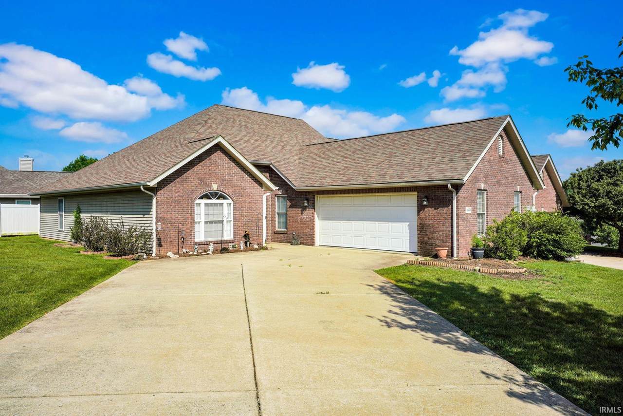 4835 October Drive - Photo 1