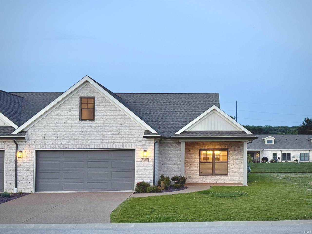 3327 White Oak Trail - Photo 1