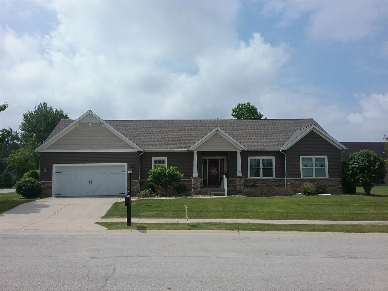 102 Lincoln Street - Photo 1
