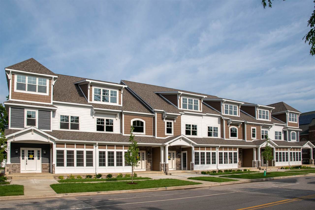 705 Notre Dame Avenue - Photo 1