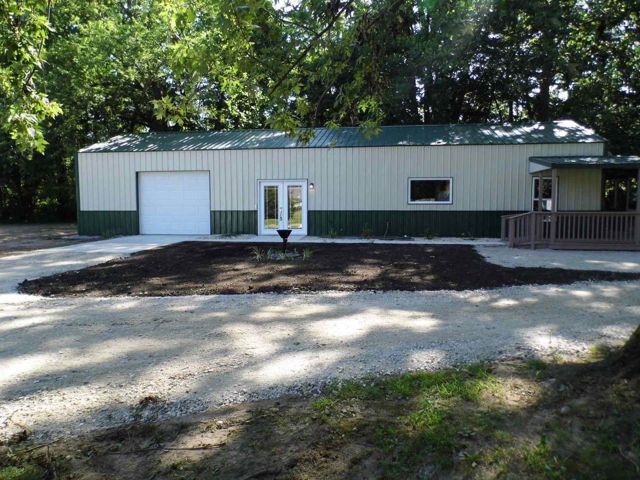 5871 Sleepy Hollow South Road - Photo 1