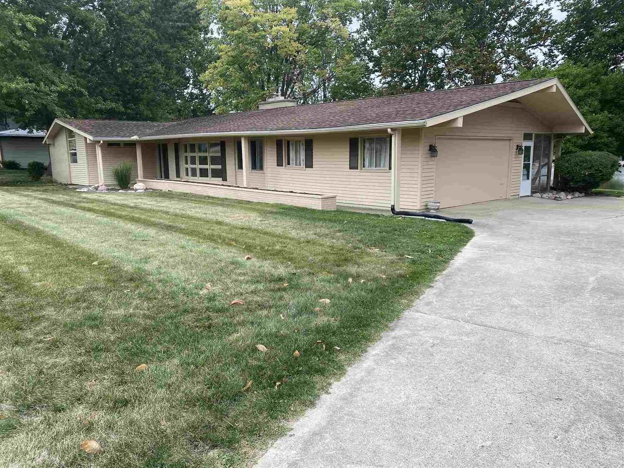213 Sunset Shore - Photo 1