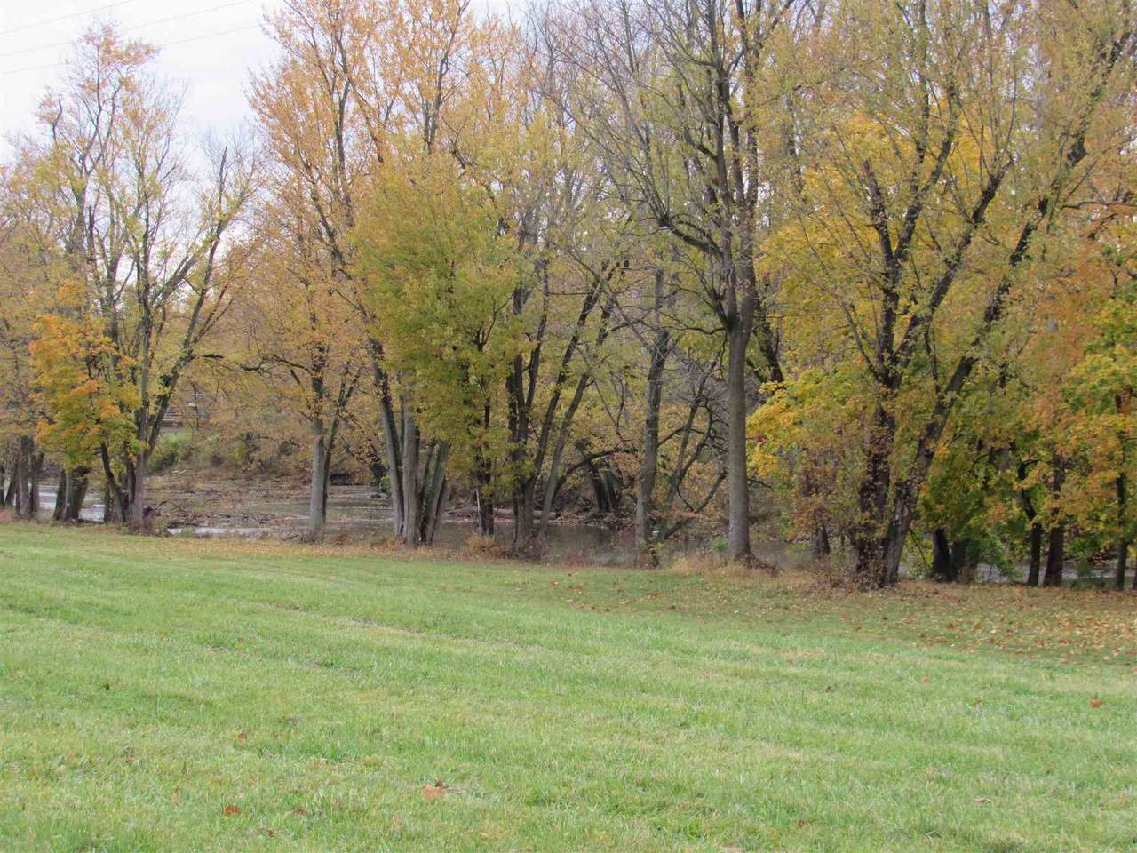 Riverside Drive - Photo 1
