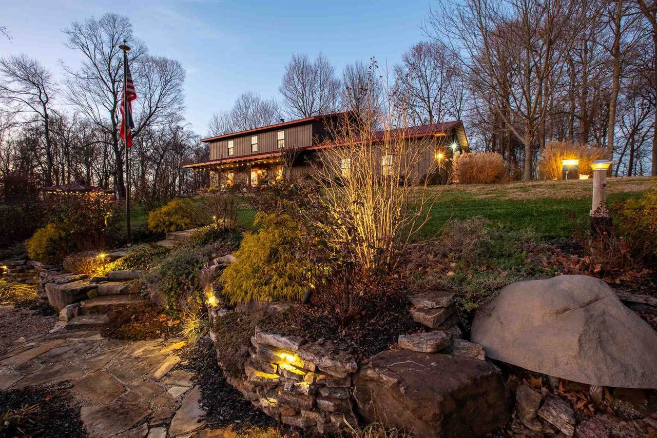 748 Barn Lane - Photo 1
