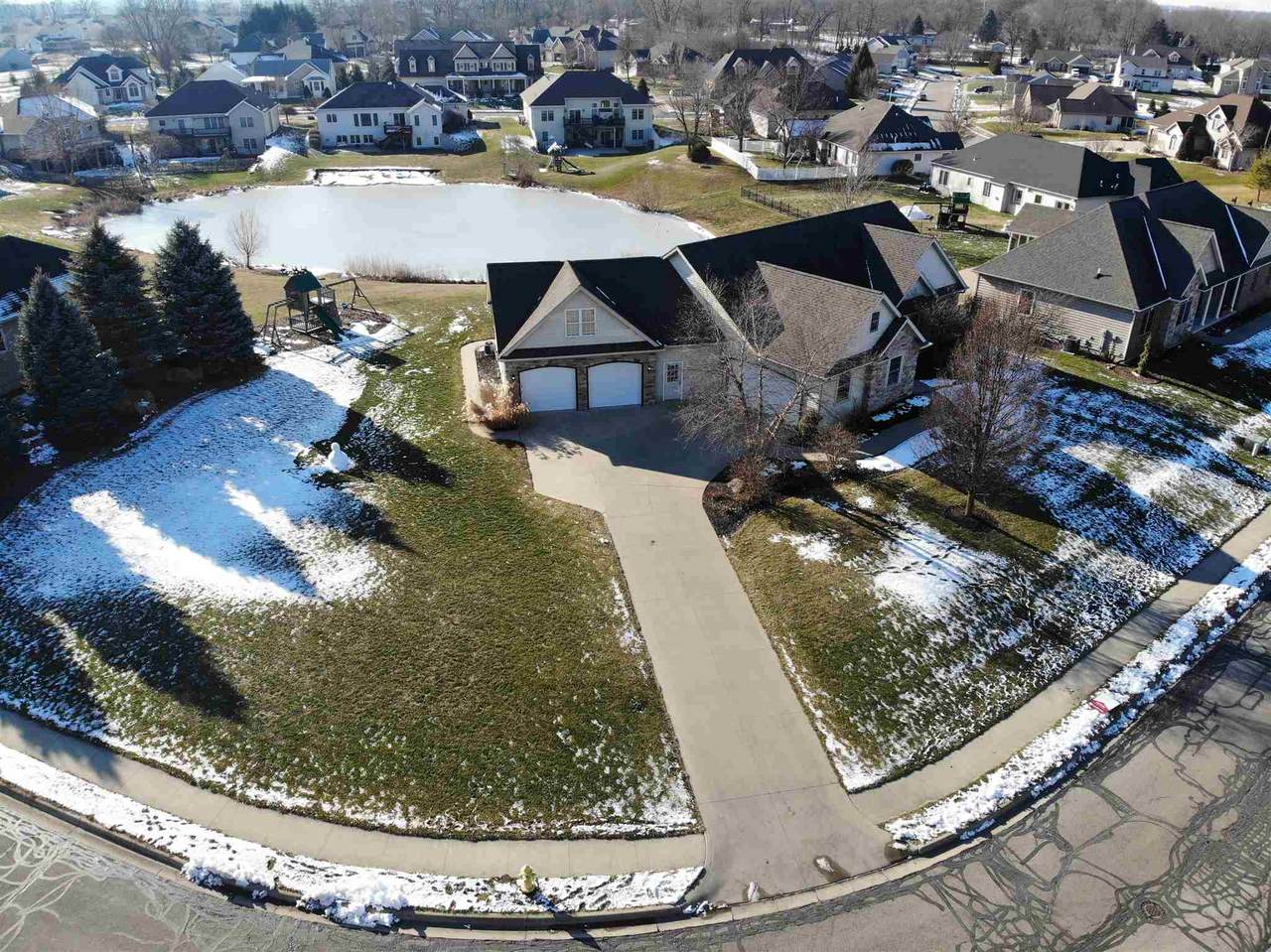 1952 Pheasant Ridge Drive - Photo 1