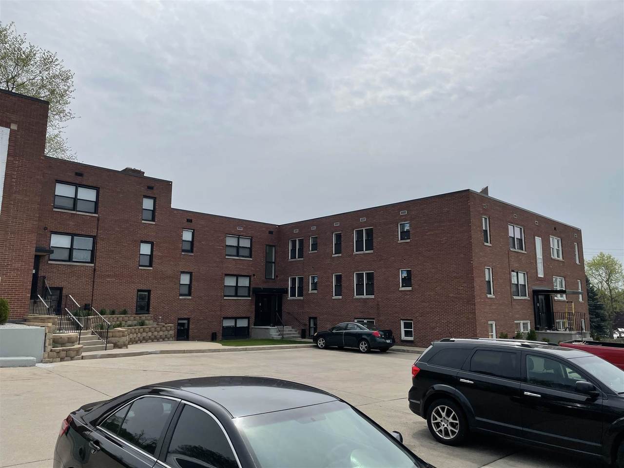 124 Eddy Street - Photo 1