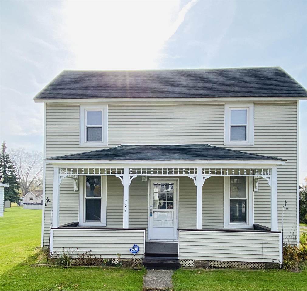 207 Main St - Photo 1